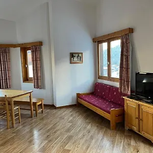Apartment La Saboia Sleep 8 Private Sauna Lounge Dining 2 Bathrooms Kitchen 2 Balconies In Out, La Tania